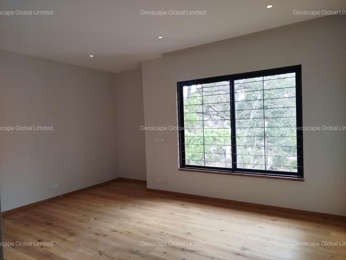 5 Bed House with En Suite in Loresho - 16