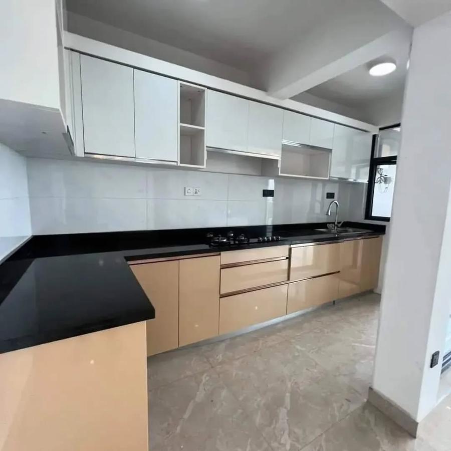 2 Bed Apartment with En Suite at Kingara Road - 8