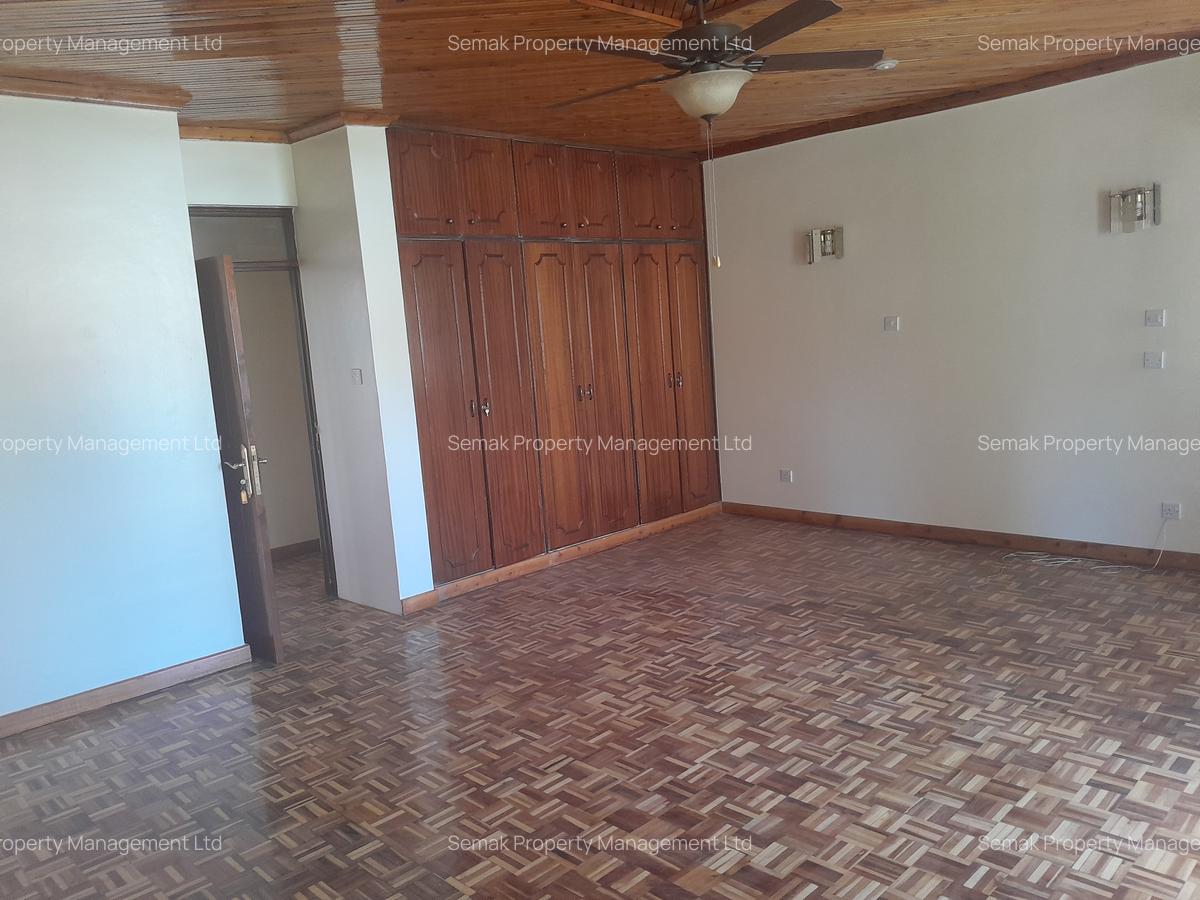 5 Bed House with En Suite at Faith Drive - 9