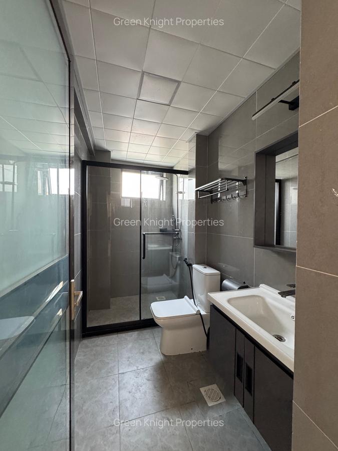 Serviced 2 Bed Apartment with En Suite in Riverside - 9