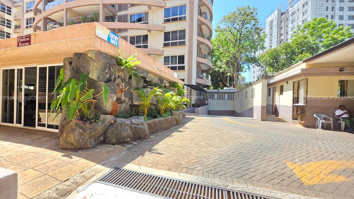 3 Bed Apartment with En Suite at General Mathenge - 2