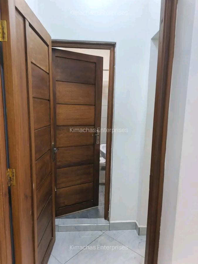 3 Bed Apartment with En Suite at Off Links Road - 12