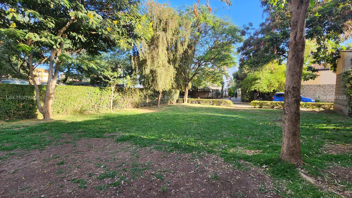 3 Bed Villa with En Suite at Masai Lodge Road - 10