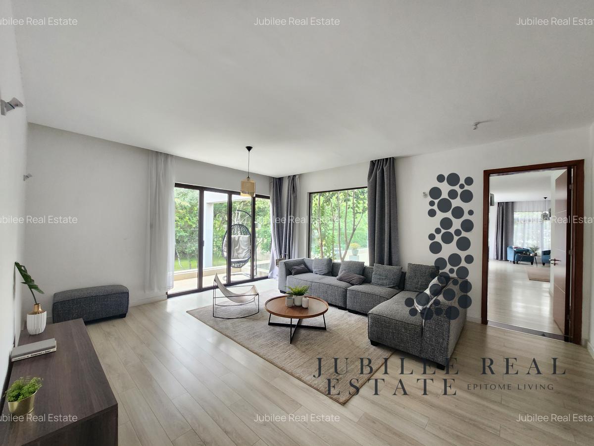 5 Bed Townhouse with En Suite in Karen - 16