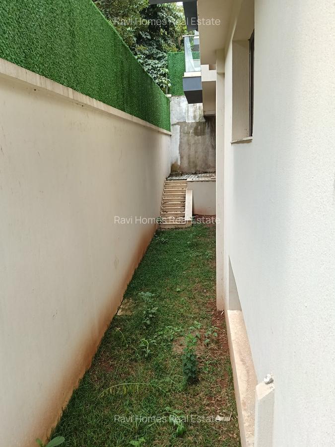 5 Bed Apartment with En Suite in Lavington - 5
