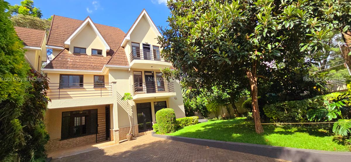 5 Bed Townhouse with En Suite at Lavington Off James Gichuru Road - 2