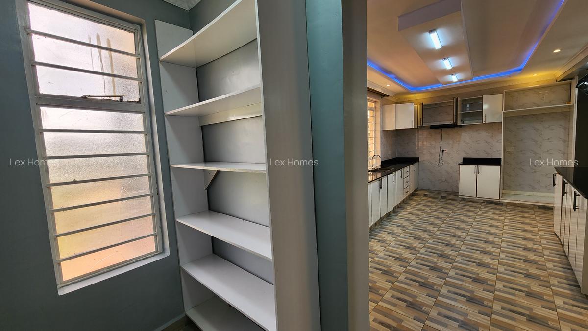 3 Bed House with En Suite at - 5