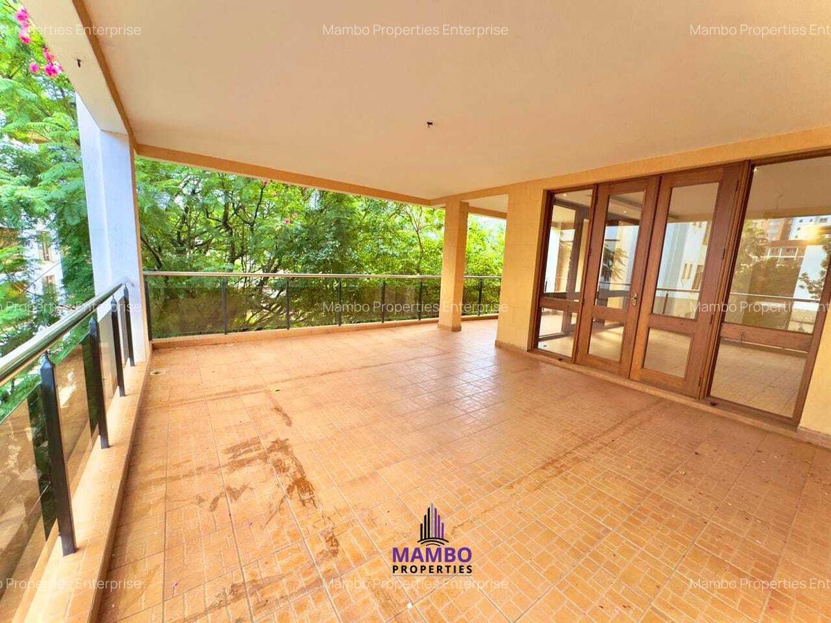 4 Bed Apartment with En Suite at Riverside Drive - 1