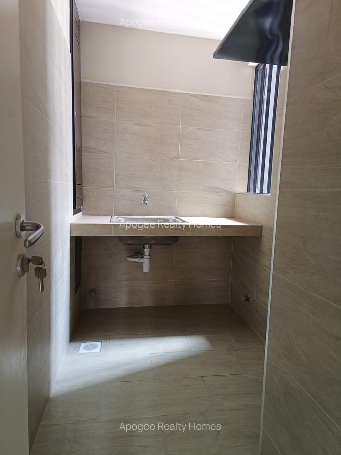 3 Bed Apartment with En Suite at Westlands - 11