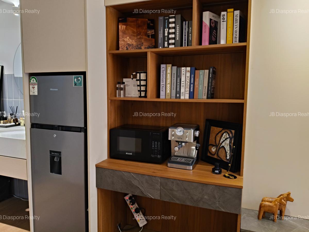 Studio Apartment with Swimming Pool at Mogotio Road - 4