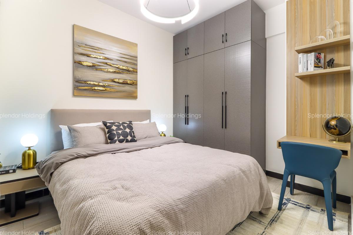 2 Bed Apartment with En Suite in Lavington - 11