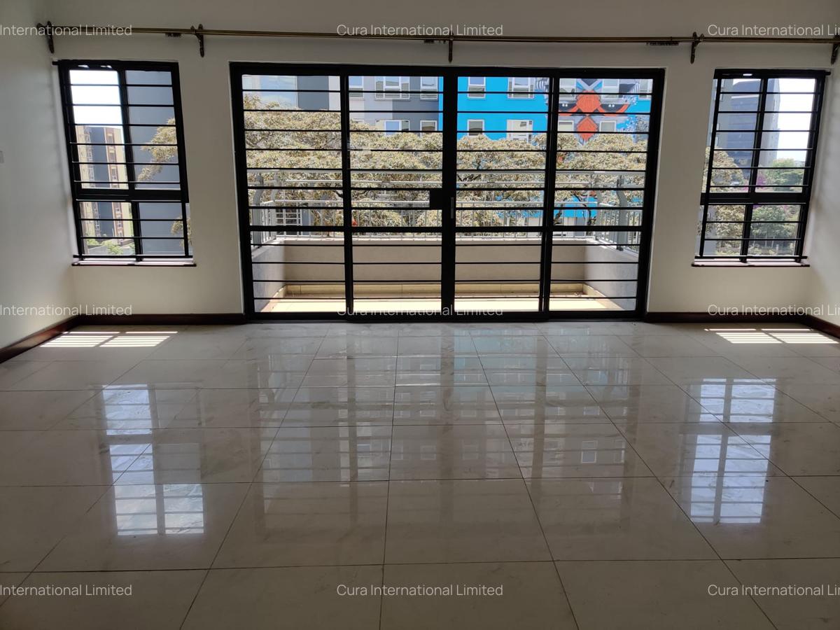 3 Bed Apartment with En Suite in Westlands Area - 1