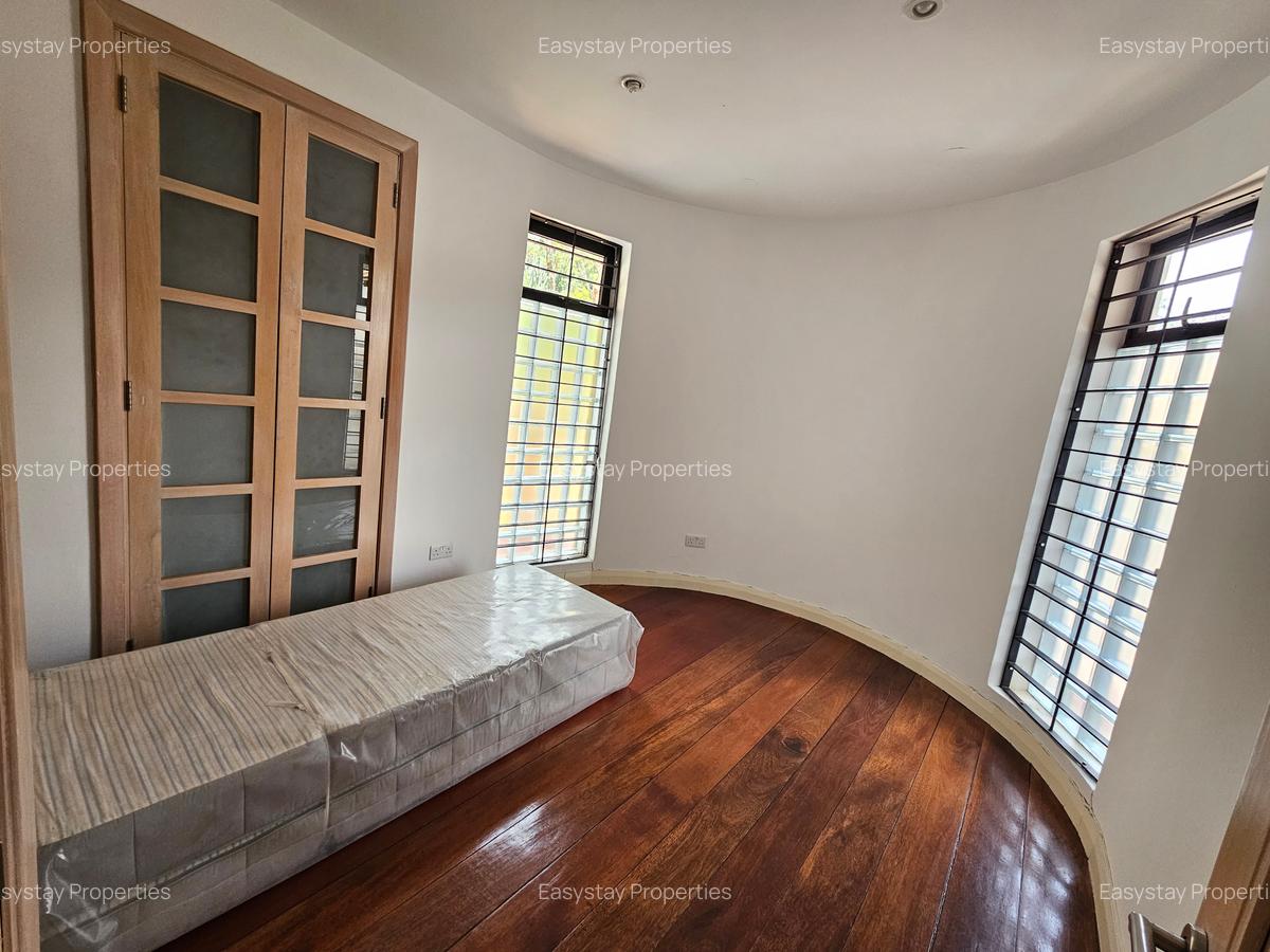 Serviced 2 Bed Apartment with En Suite in Gigiri - 8