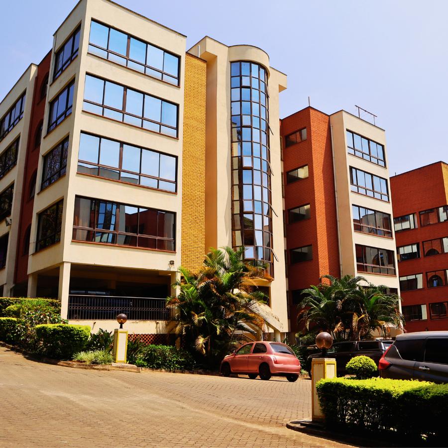 Furnished 2 Bed Apartment with En Suite in State House - 2