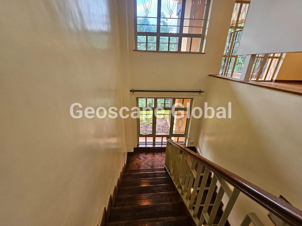 3 Bed Apartment with En Suite in Nyari - 2