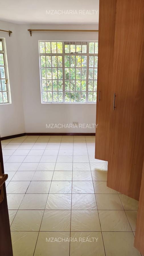 4 Bed House with En Suite in Spring Valley - 15