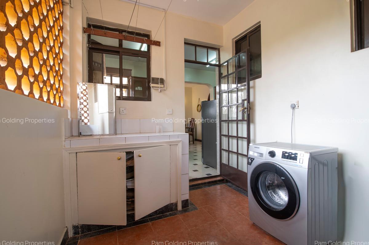 3 Bed Apartment at Brookside Drive - 7