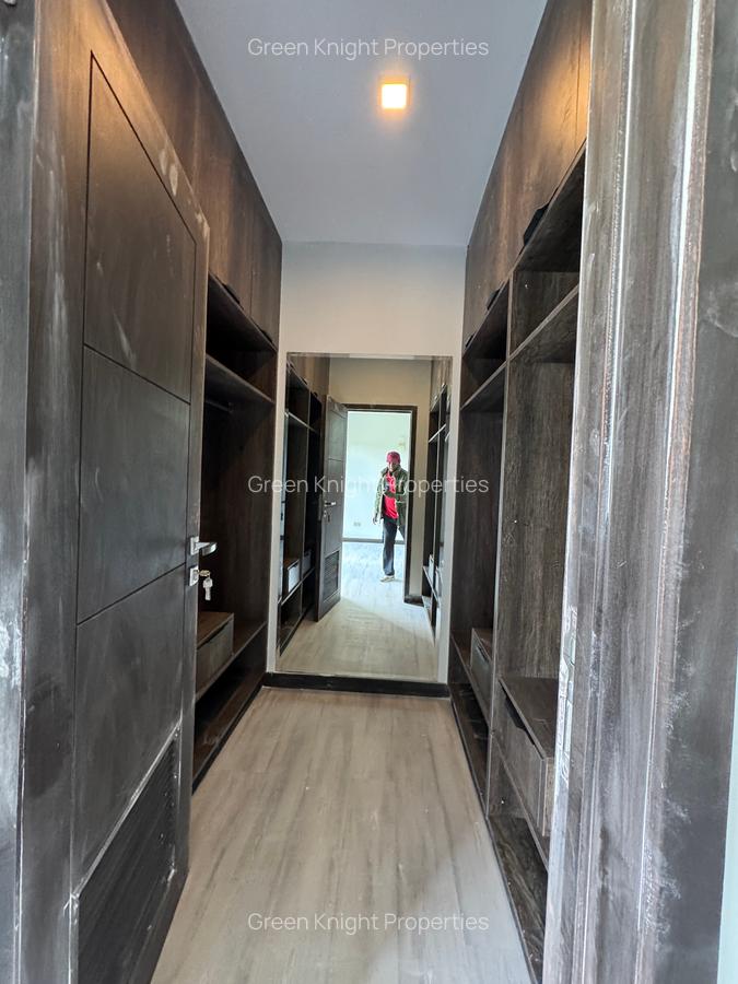 Serviced 3 Bed Apartment with En Suite in Riverside - 9