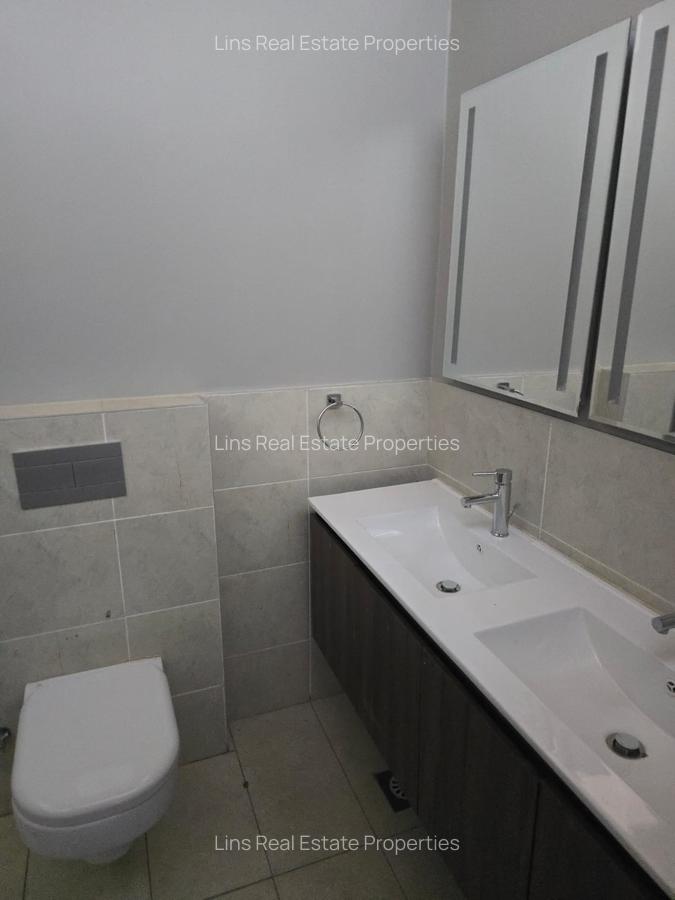 4 Bed Townhouse with En Suite in Runda - 16