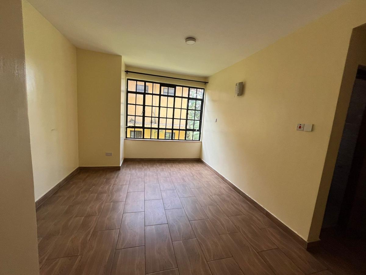 5 Bed Townhouse with En Suite at Westlands - 15