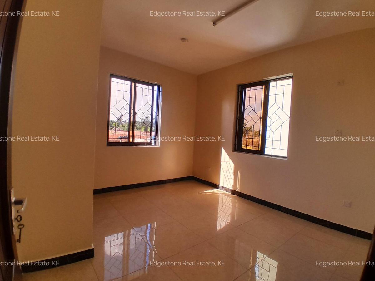 2 Bed Apartment with En Suite in Tudor - 18