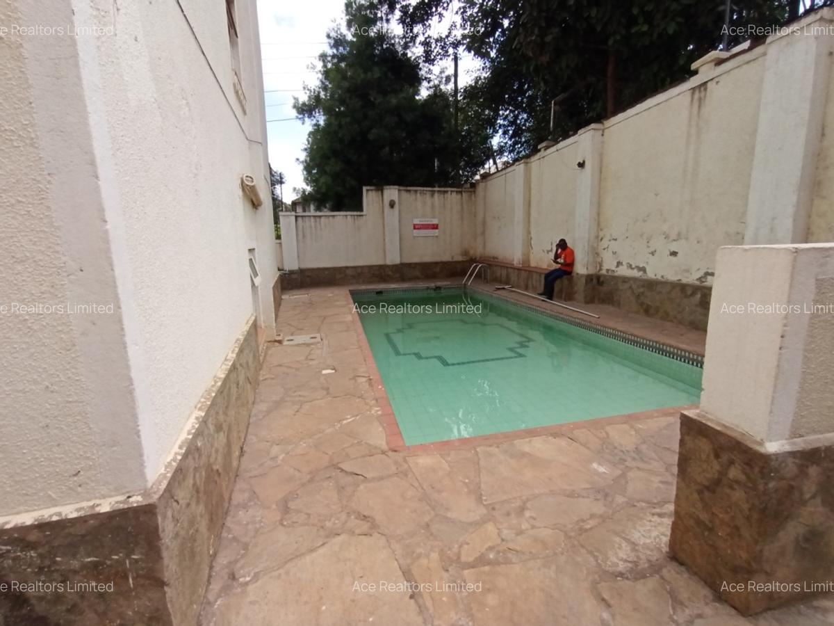 3 Bed Apartment with En Suite at Off Rhapta Road - 13