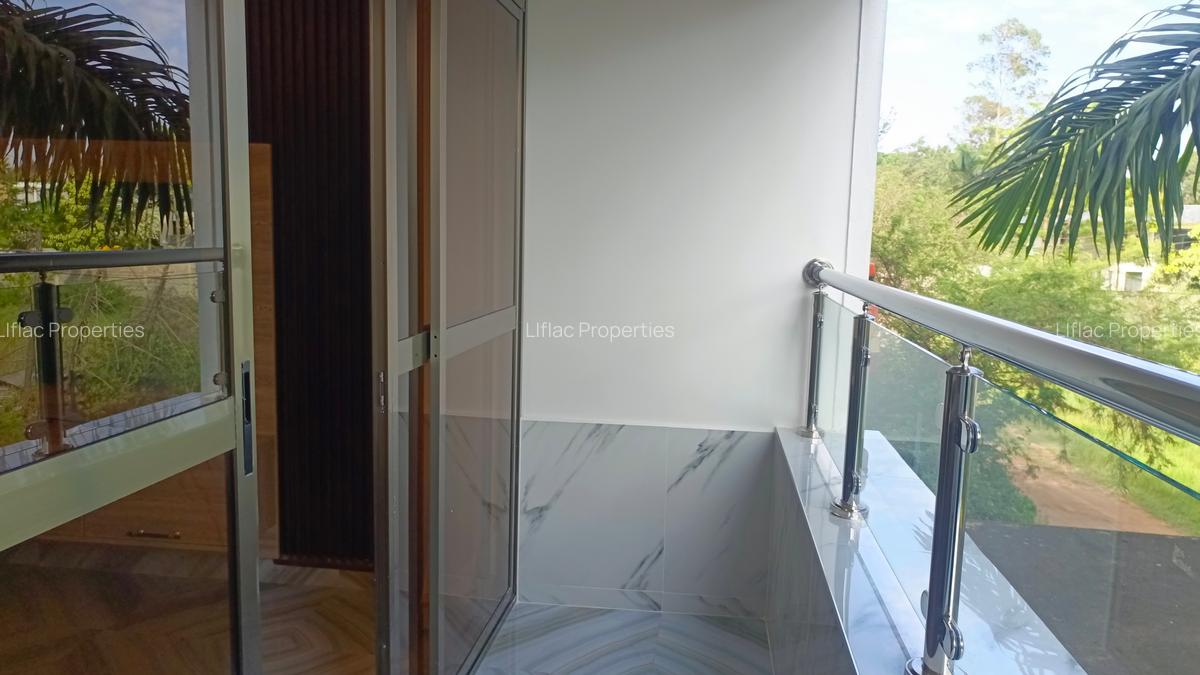 2 Bed Apartment with En Suite in Nyari - 17