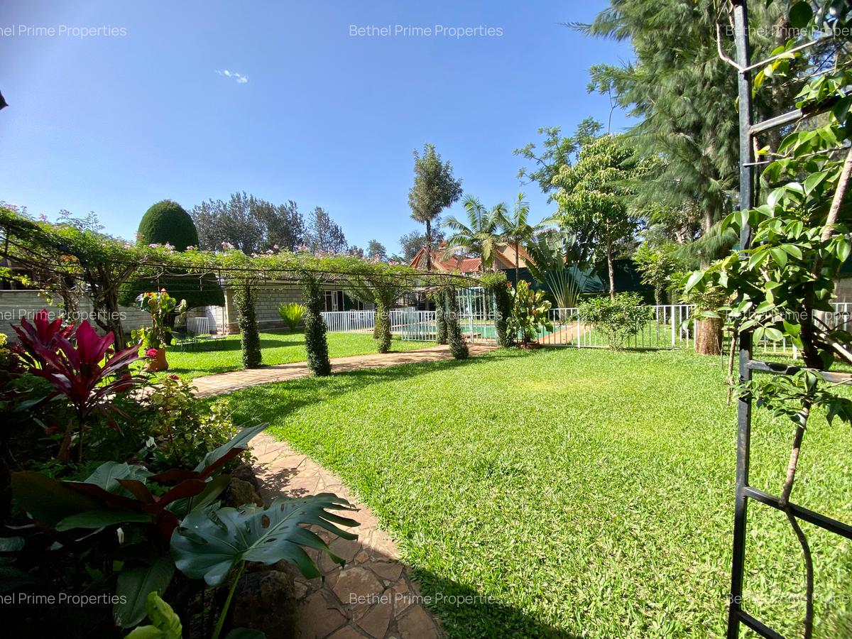 4 Bed House with En Suite in Runda - 9