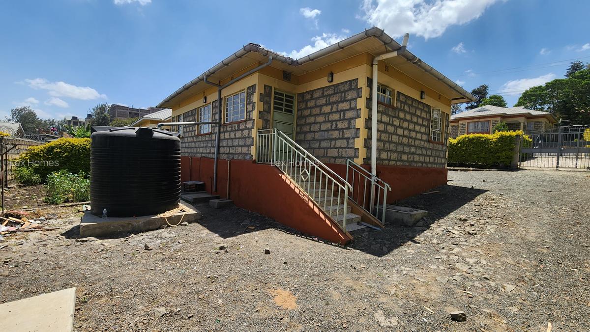 3 Bed House with En Suite at Rimpa Road - 3