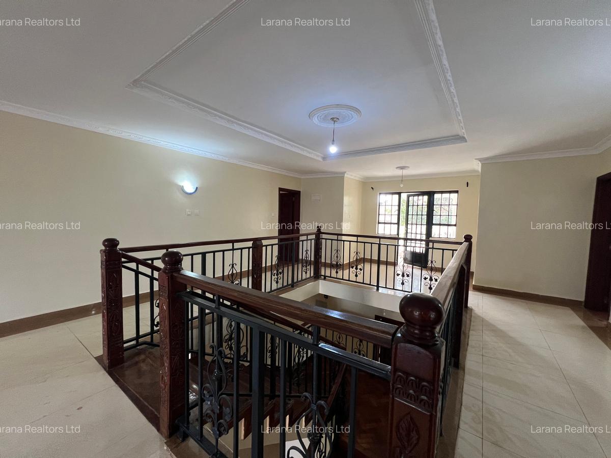 5 Bed House with En Suite at Academy Rd - 6