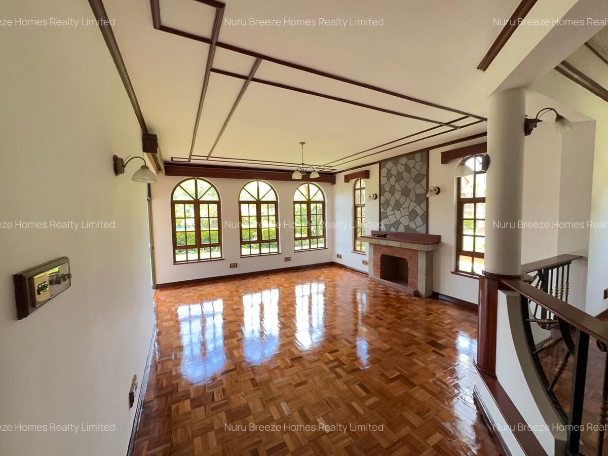 4 Bed Townhouse with En Suite in Lavington - 2