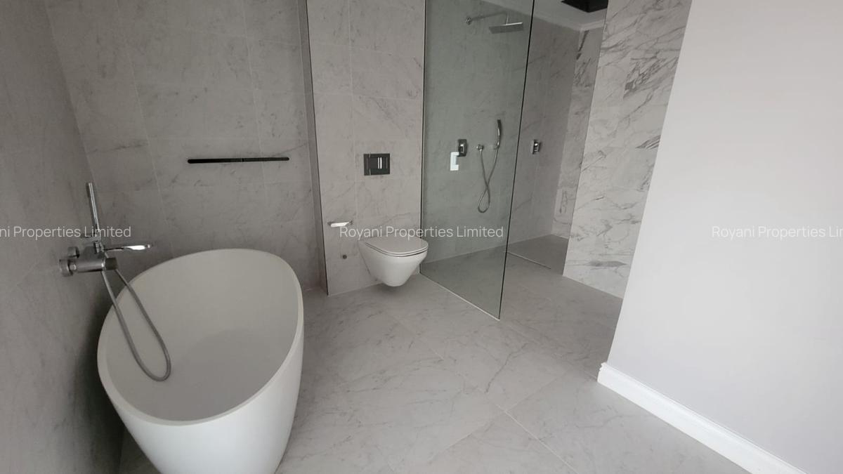 4 Bed Townhouse with En Suite in Runda - 13