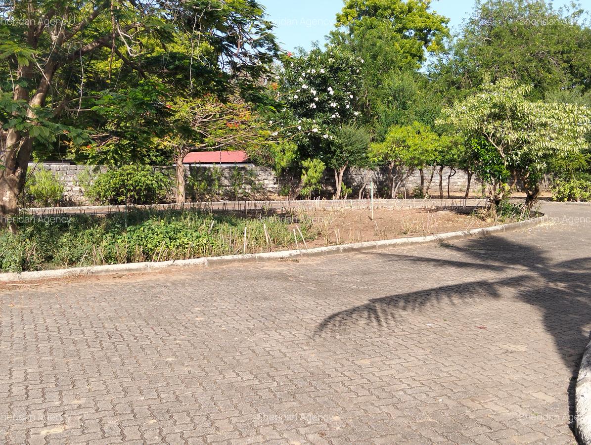 5 Bed Townhouse with En Suite at Park Lane - 7