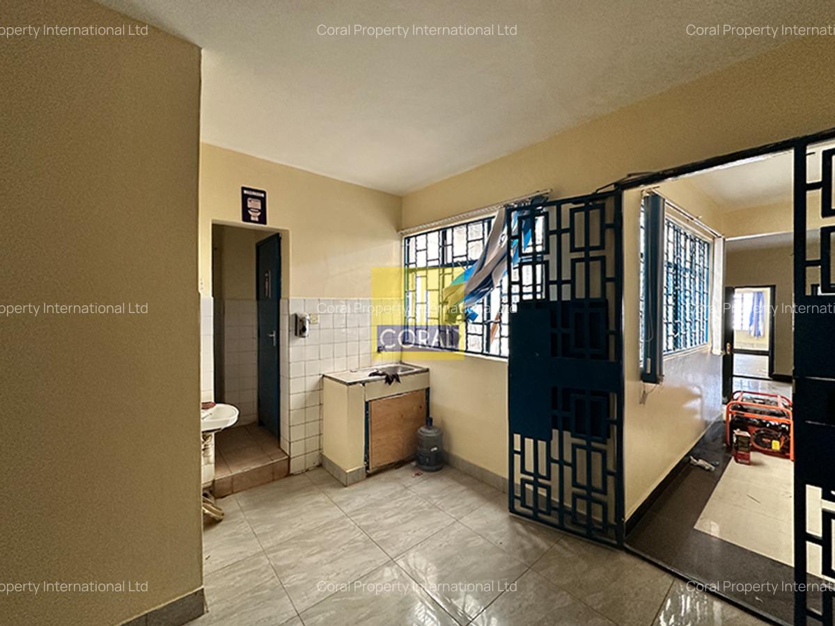 3,200 ft² Office in Nairobi CBD - 8