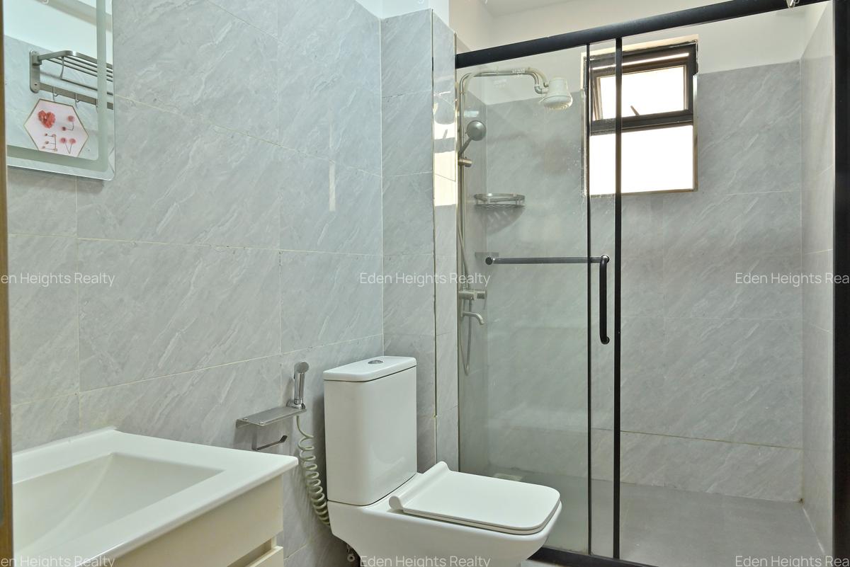 2 Bed Apartment with En Suite at Othaya Road - 13