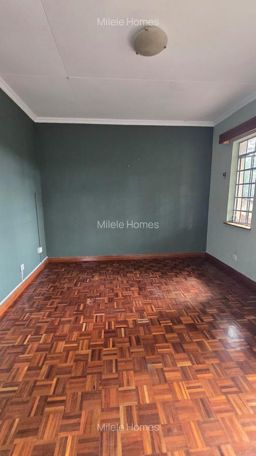 4 Bed Townhouse with En Suite at Migori Road - 18