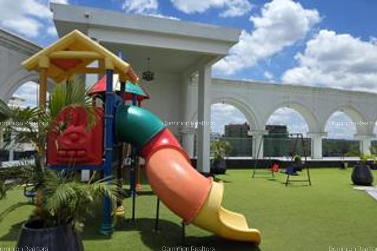 3 Bed Apartment with En Suite in Parklands - 20
