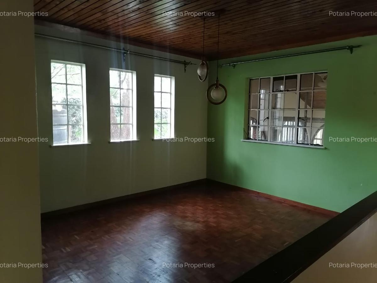 4 Bed House with En Suite in Loresho - 5