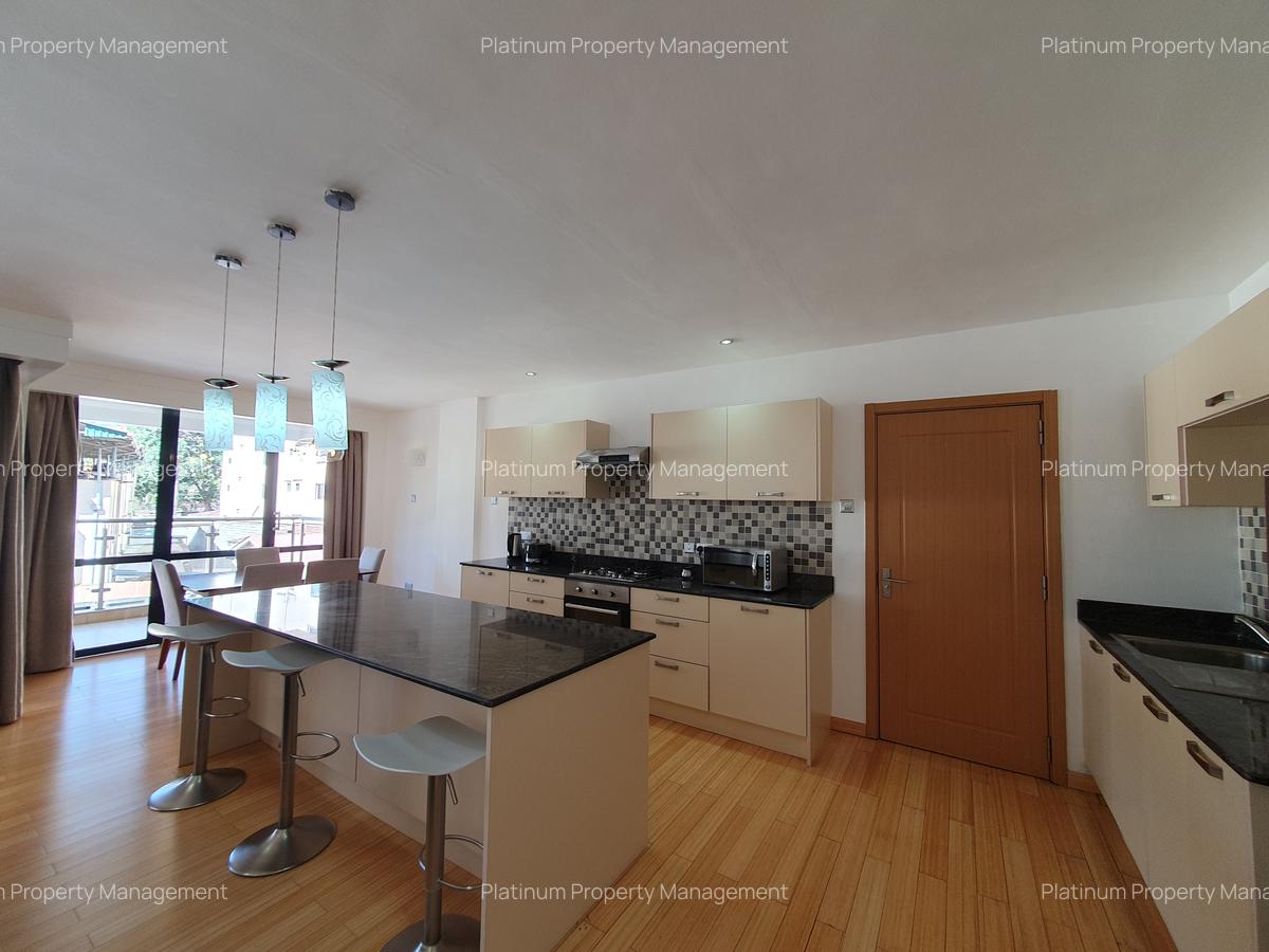 Serviced 2 Bed Apartment with En Suite at Westlands Rd - 4