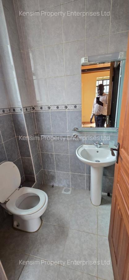 5 Bed Townhouse with En Suite in Lavington - 6