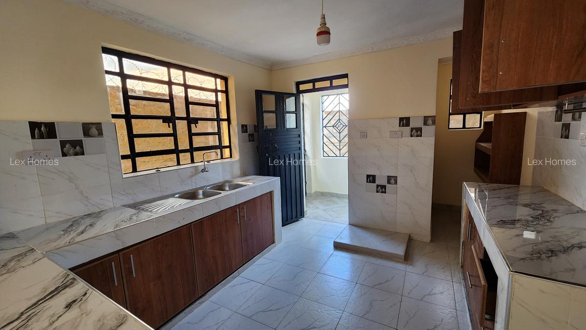 4 Bed House with En Suite at Magadi Road - 8