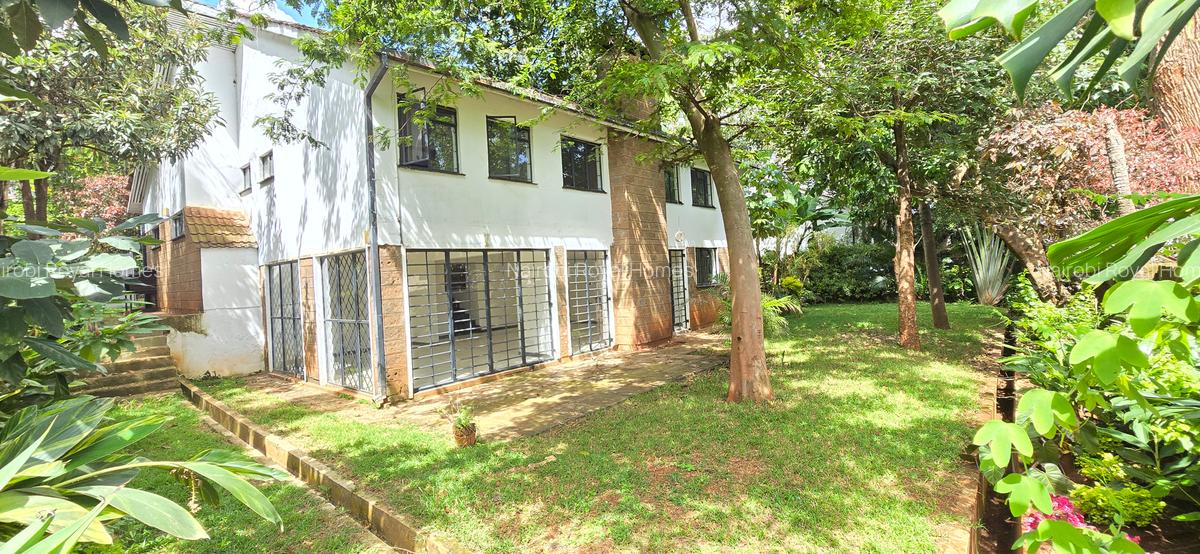 4 Bed Townhouse with En Suite at Lavington Road - 1