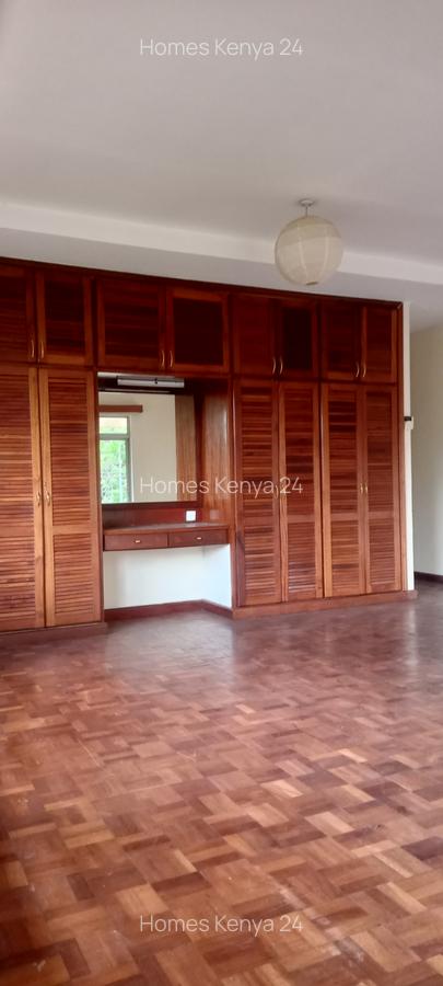 5 Bed House in Runda - 14