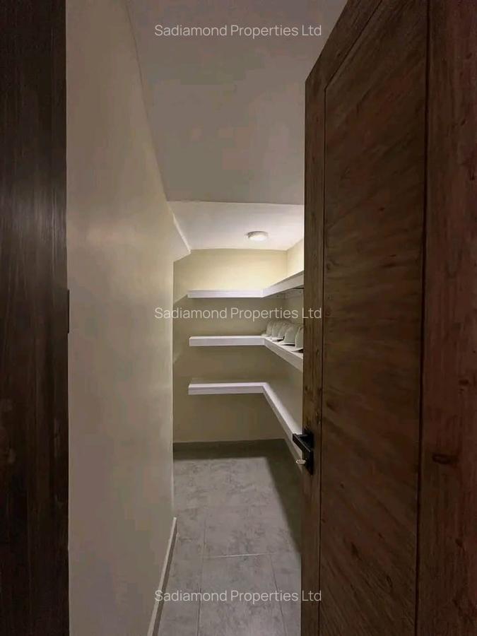 4 Bed Townhouse with En Suite at Kentmere - 2