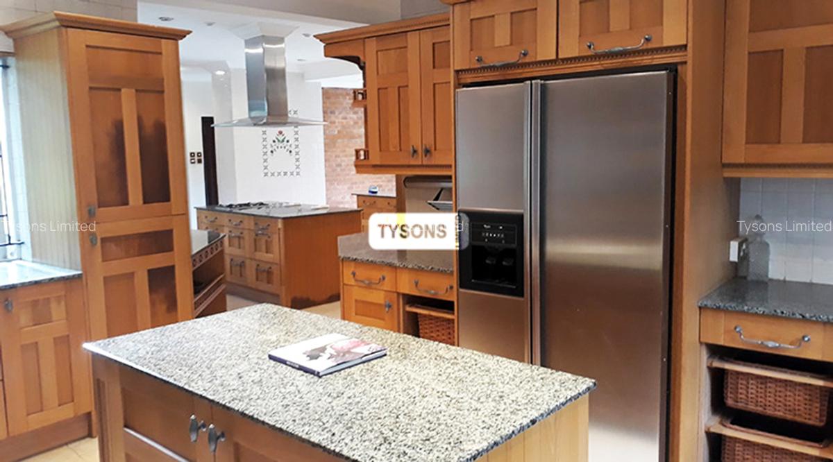 5 Bed House with En Suite in Muthaiga - 9