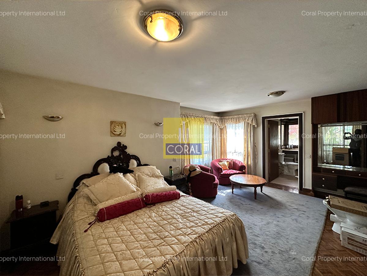 5 Bed House in Runda - 18