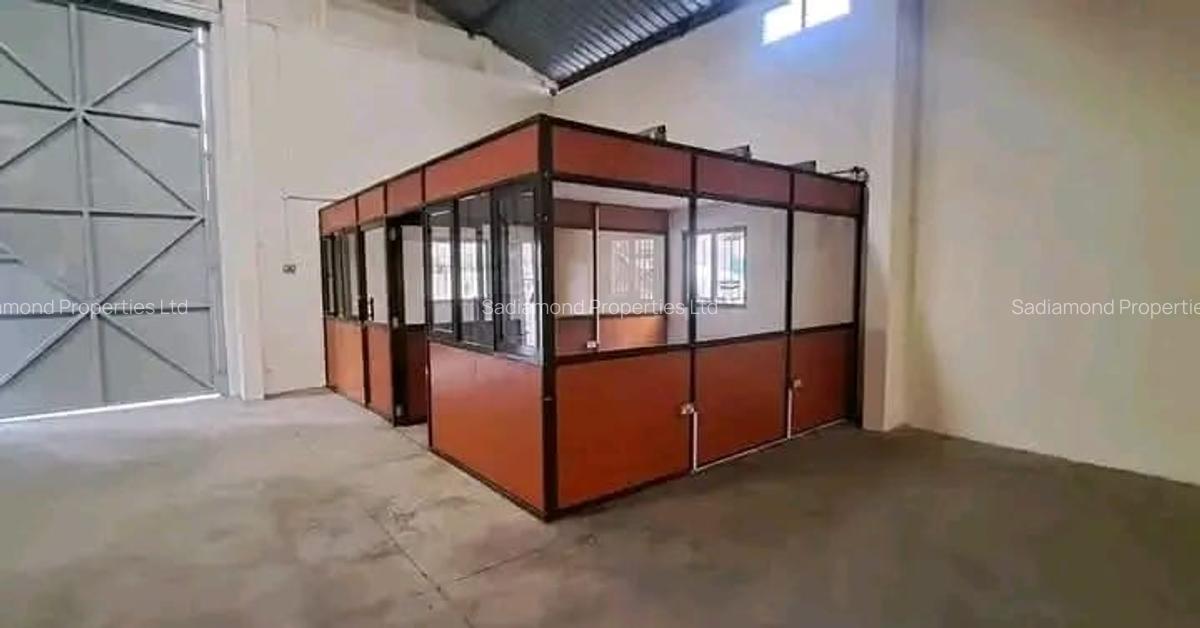 2,210 ft² Warehouse with Parking in Ruiru - 1