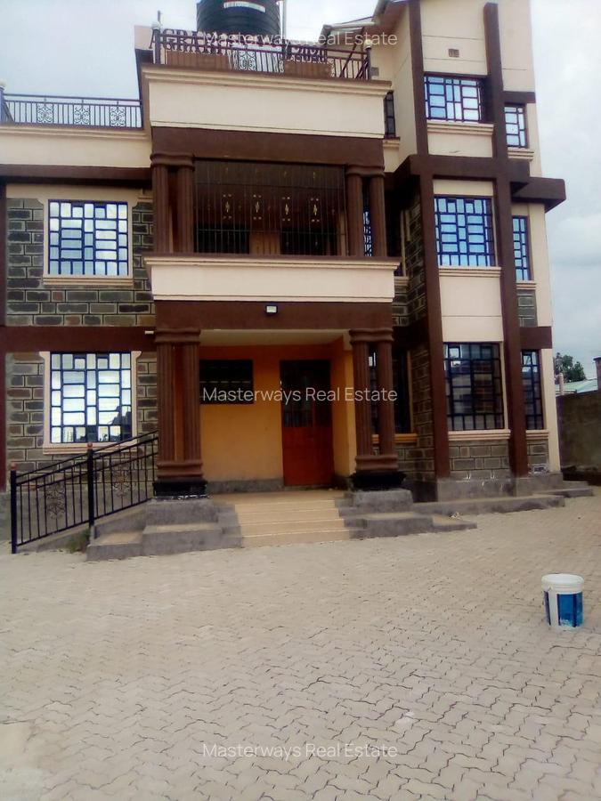 7 Bed House with En Suite at Lanet - 5