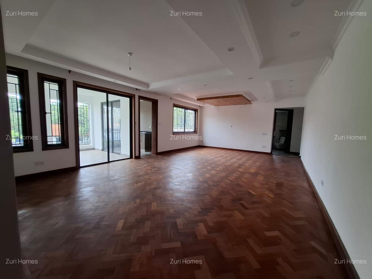 6 Bed Townhouse with En Suite in Lavington - 18