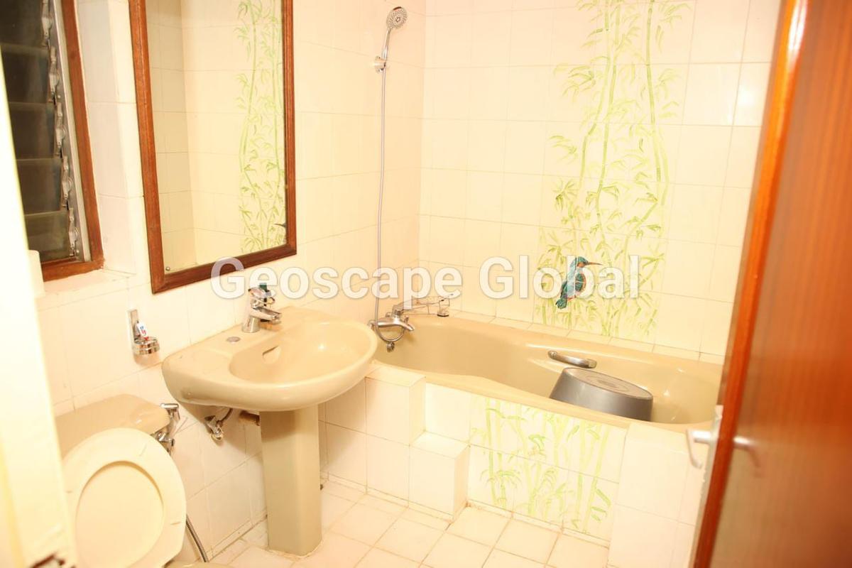 5 Bed House with En Suite in Muthaiga - 7